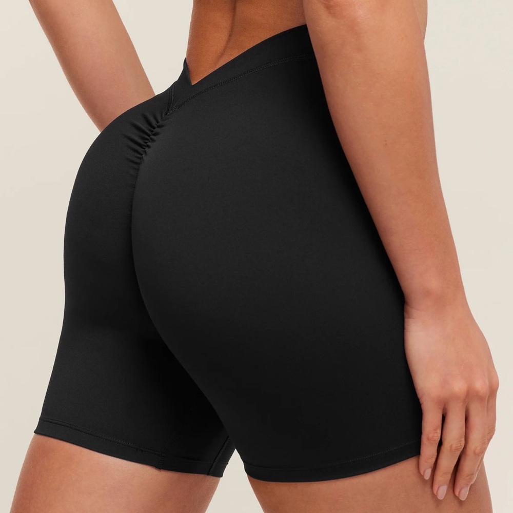 Gymshark Black High-Waist Scrunch Bike Shorts